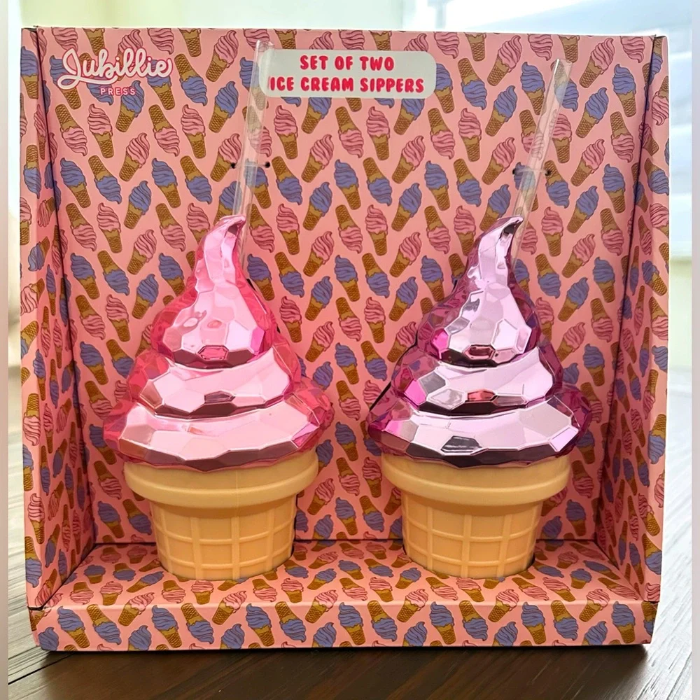 Set of 2 Pink Ice Cream Cone Sipper Cups with Straws - Picture 1 of 2